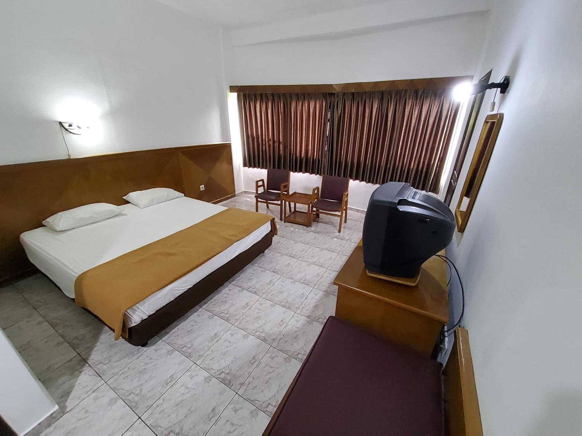 Hotel Kumala Samudra Cikakak Exterior photo